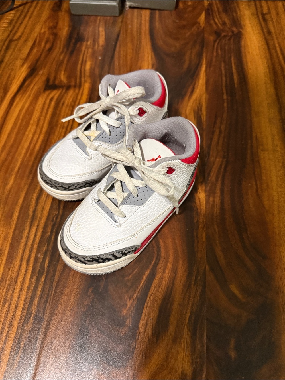Jordan Kids White and Red Low-Top Sneakers